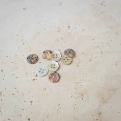 bouton nacre recto verso