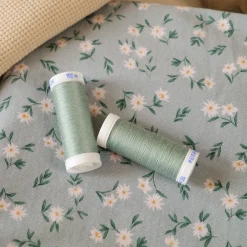 fil à coudre bleu céladon