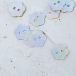 bouton nacre forme fleur
