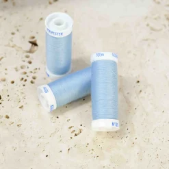 fil à coudre bleu ciel made in France