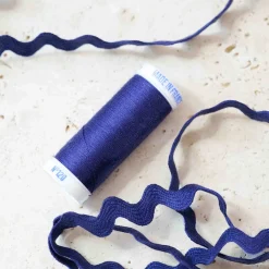 fil couture bleu polyester